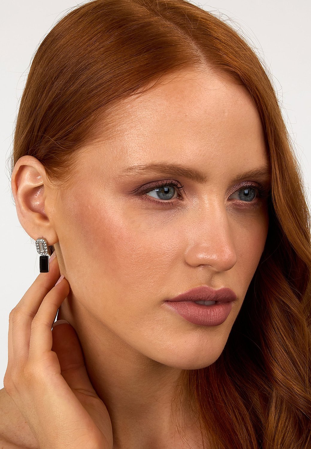 Karl Lagerfeld Серьги Crystals KLAYC41 — фотография 3